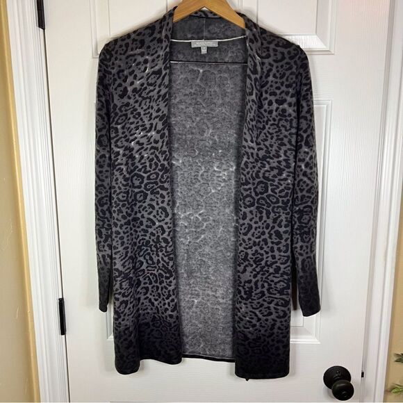 Neiman Marcus Cashmere Collection 100% Cashmere Cardigan Size Small Animal Print - Picture 1 of 6